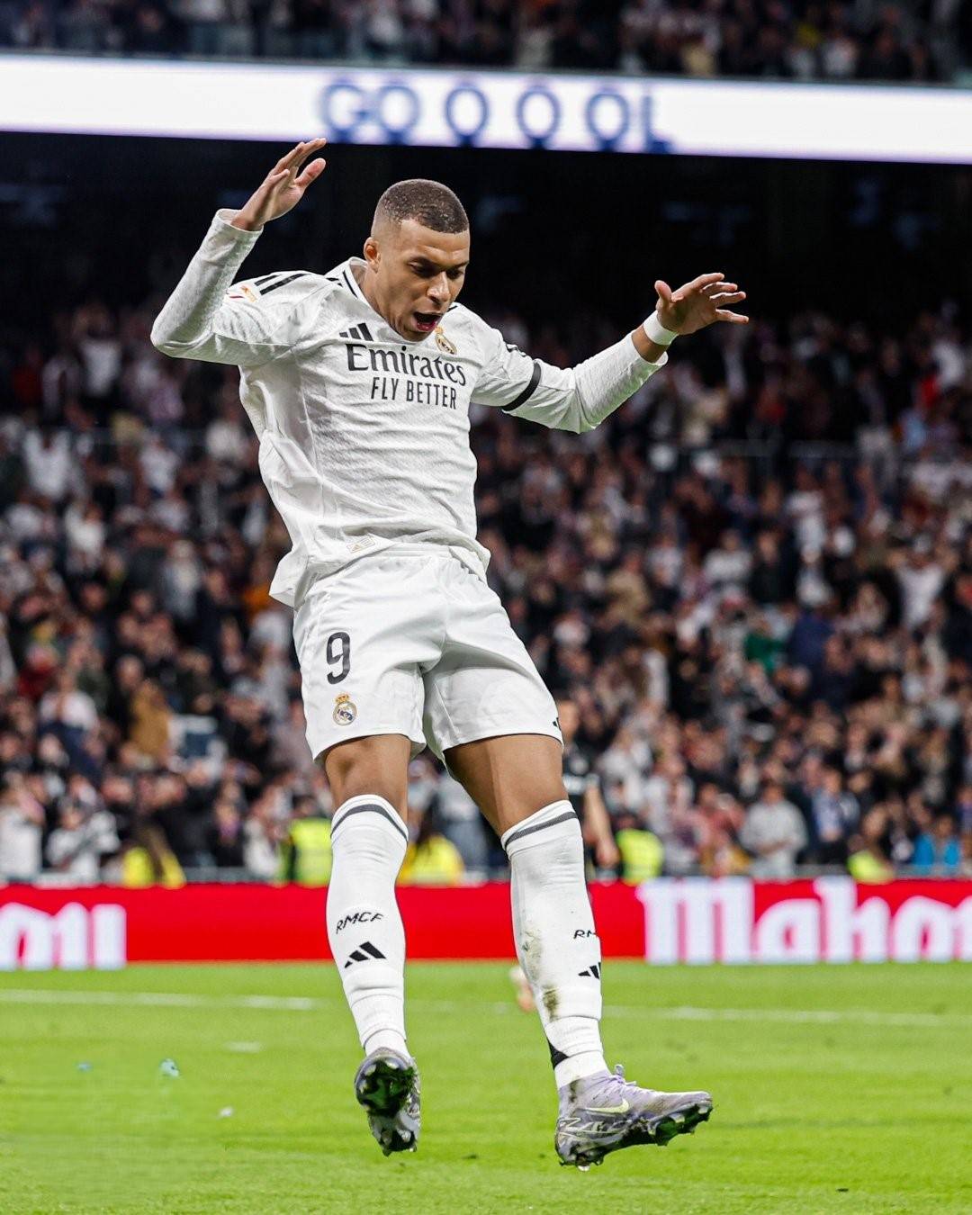 爱游戏（ayx）-姆巴佩新星败北表现突出，加拿大队前途光明！上演精彩一战的简单介绍-爱游戏（ayx）